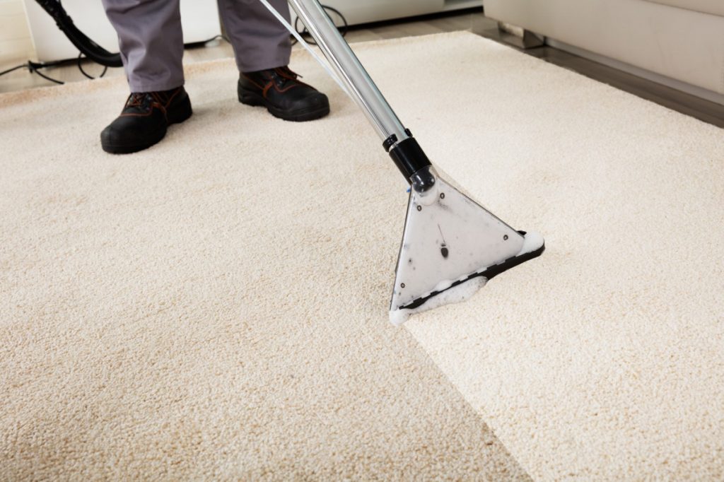What are the reasons favoring commercial carpet cleaning
