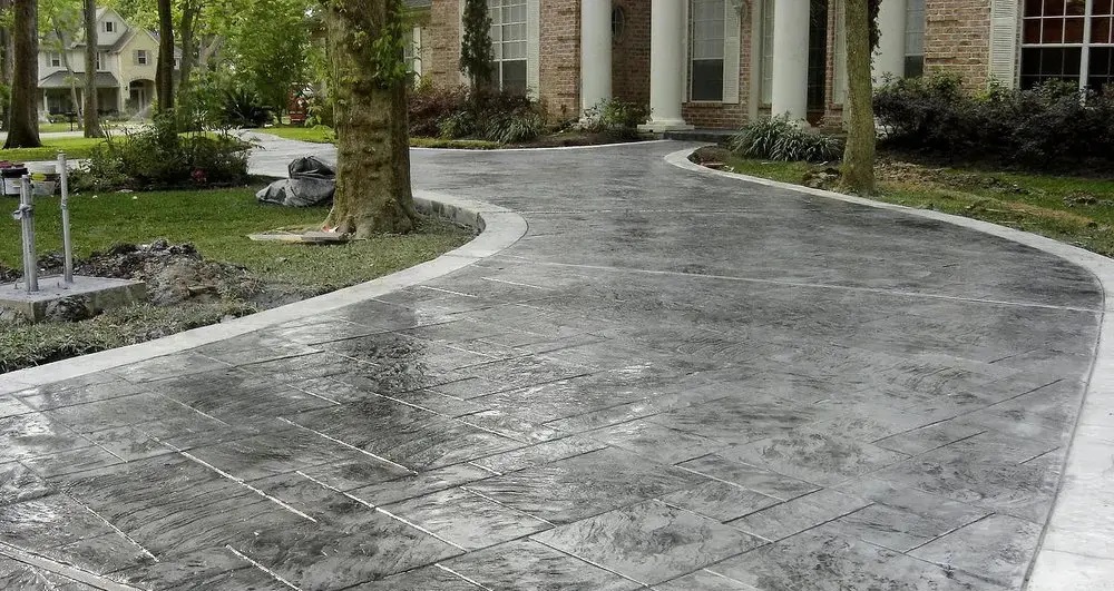 Maintaining the Good Appearance of Your Stamped Concrete Walkway